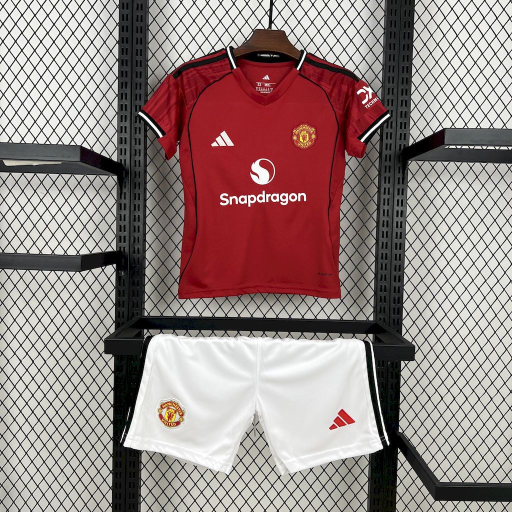 Manchester United 2025/26 Home Kids Kit